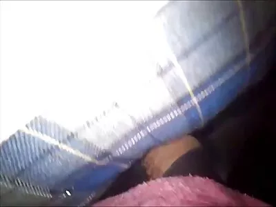ਨੀਗਰੋ ਦੇ ਵੱਡੇ ਕੁੱਕੜ 'ਤੇ ਬੈਠ ਗਿਆ