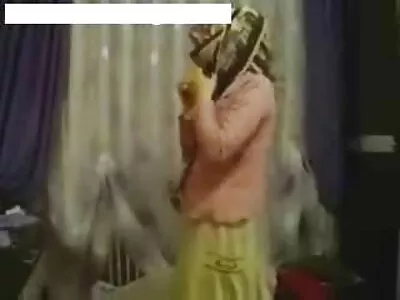ਛੋਟੀ ਛਾਤੀ ਵਾਲੀ ਕੁੜੀ