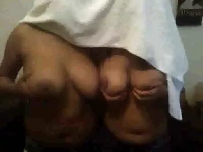 ਵੱਡੇ tits ਔਰਤ ਚੁਦਾਈ